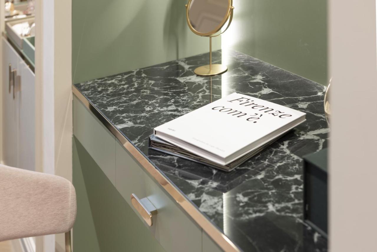 Hotel La Gemma Florence Buitenkant foto Countertop made of quartz