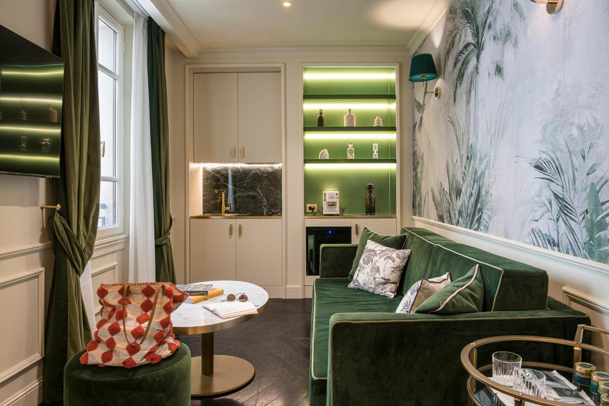 Hotel La Gemma Florence Buitenkant foto A typical apartment at the hotel