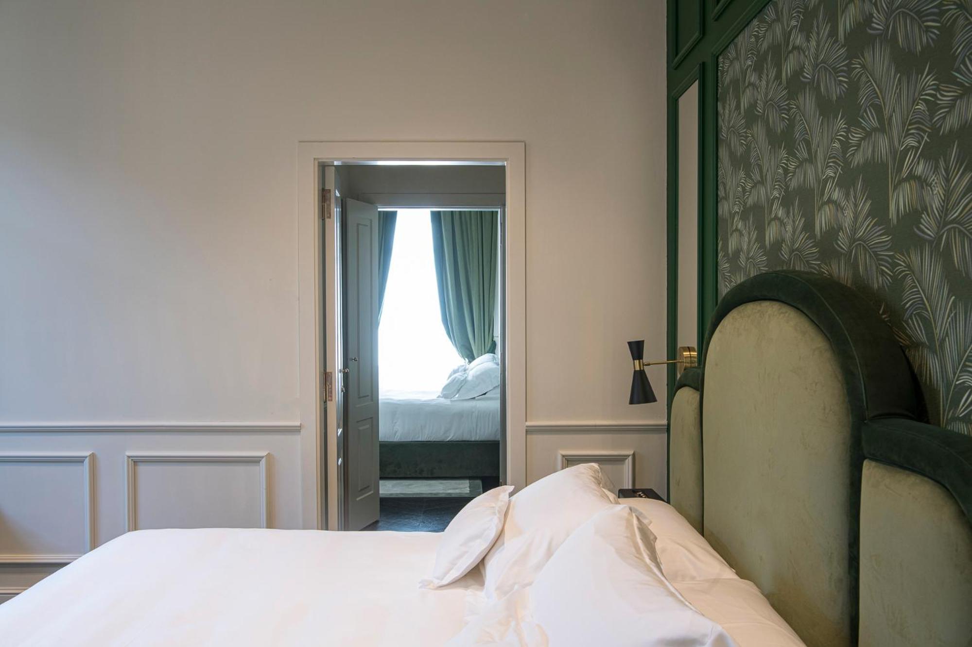 Hotel La Gemma Florence Buitenkant foto A room at the hotel