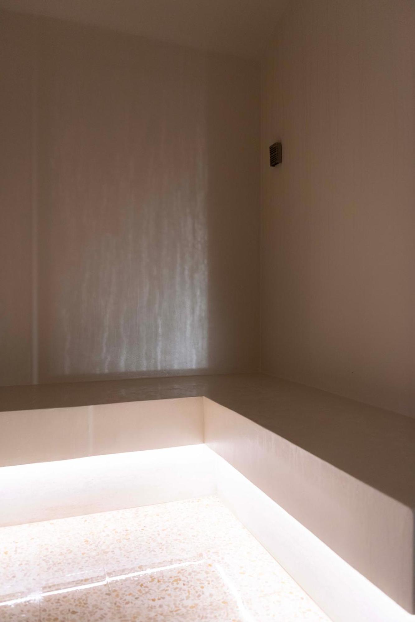 Hotel La Gemma Florence Buitenkant foto A shower curtain